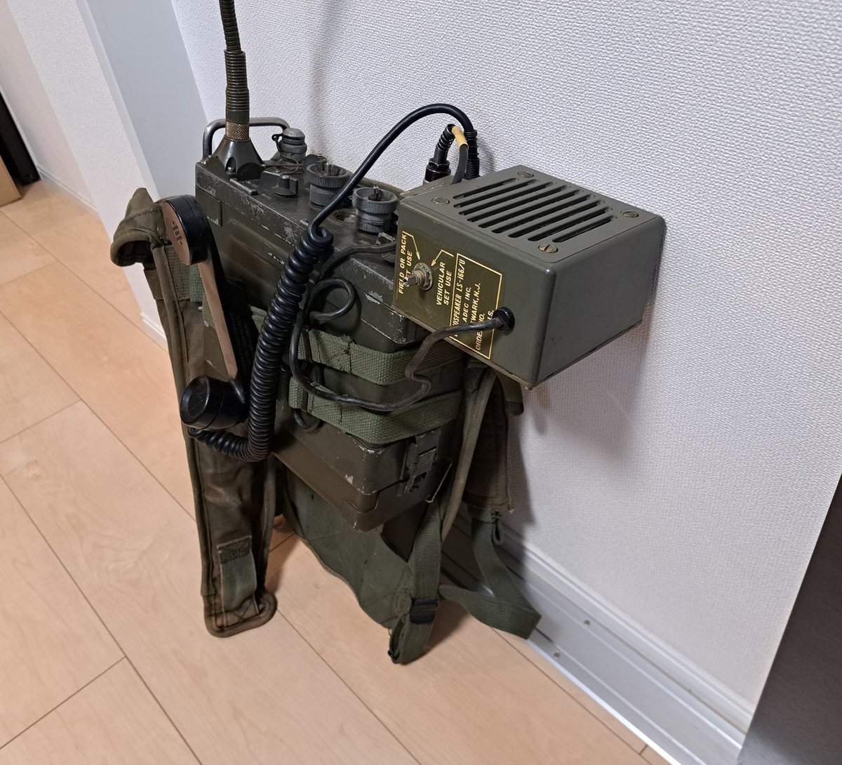 PRC-77にH-189を付けてあげる事が出来ました！！
やっぱりカッコイイ！

助けて頂いたショップ様、趣味の先輩方、友人達の助けがありここまで実現出来ました！有難うございました！！