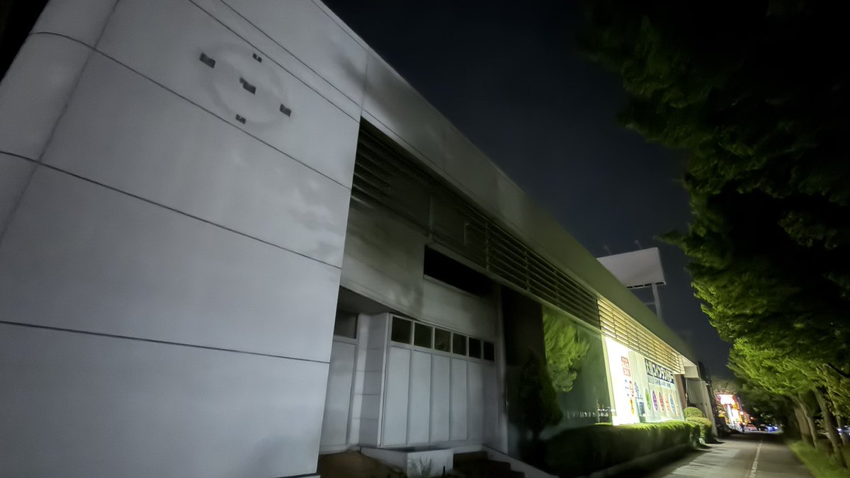 Serelove_kd1's tweet photo. 念願の24h日産D(居抜き)へ
まじ日産すぎて笑った笑

元 日産プリンス茨城 研究学園店 https://t.co/IfNorioRtQ