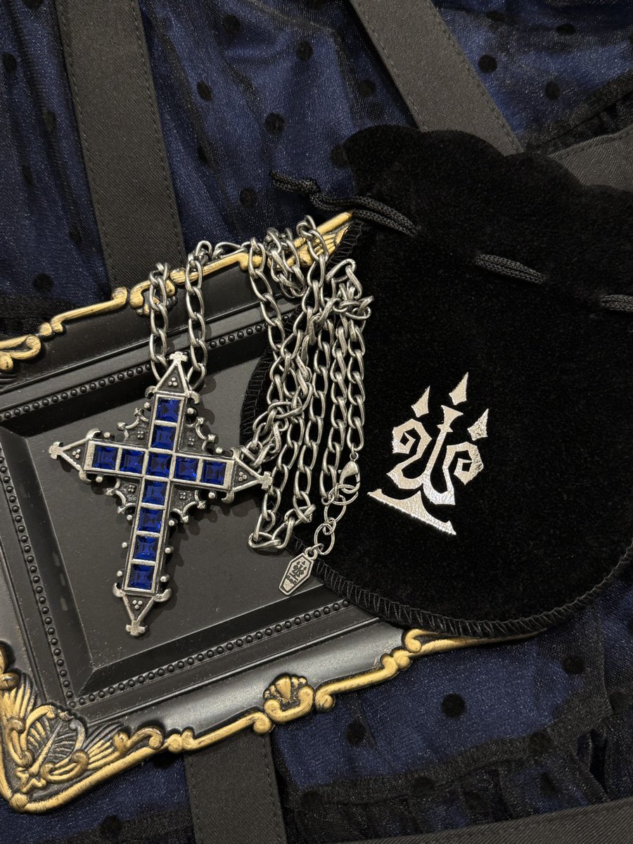 Moi-même-Moitié】 ✝️再入荷✝️ 『ブルージュエル十字架ペンダント
