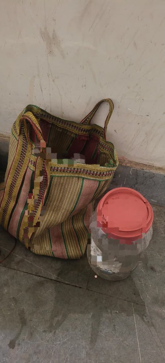 PurneaSp's tweet image. आज दिनांक 25.04.2026 को कसबा थाना के द्वारा अवैध शराब के विरुद्ध छापामारी कर दो अलग-अलग जगहों से कुल 10 लीटर देशी शराब के साथ चार अभियुक्तों को किया गया गिरफ्तार। @bihar_police @EOU_BIHAR @Dial_112_Bihar @IPRDBihar  @BiharHomeDept  @dmpurnea  #purnia #bihar