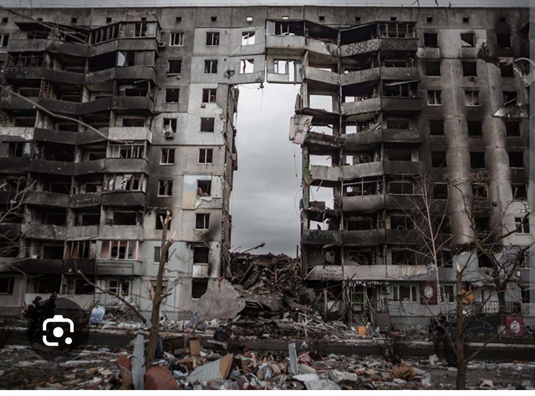 Що там??🤪 tweet media