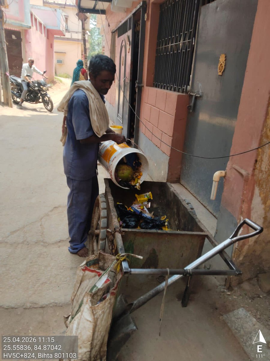 NBihta90995's tweet image. 25 अप्रैल 2026 | बिहटा

नगर परिषद् बिहटा द्वारा विशेष सफाई अभियान चलाया गया।
घर-घर कचरा संग्रहण एवं सार्वजनिक स्थलों की सफाई की गई।

आइए, “स्वच्छ बिहटा” बनाएं।
📞 18005713334

#SwachhBihta #NagarparishadBihta #Bihar #UDHDBihar