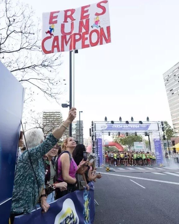 PlanetaFP Cursa Nocturna de L'Hospitalet tweet media
