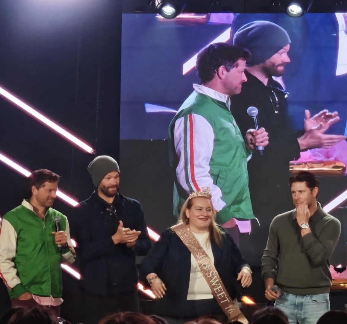 ahsoka 💚 tweet media