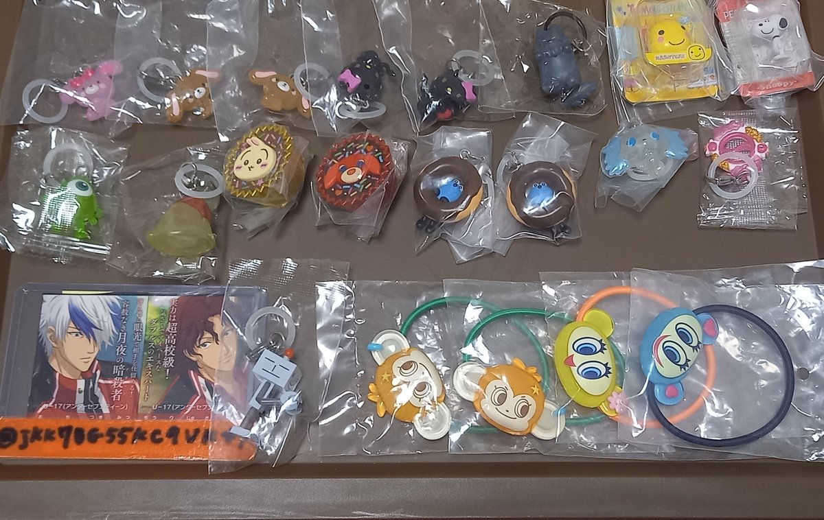 jKk7BG55KC9VK49's tweet photo. 【交換】ハローキティ ジュエルペット スンスン モンスターズインク ナルミヤ おジャ魔女どれみ たまごっち スヌーピー ちいかわ お茶犬 めじるしアクセサリー TWINKLEゴム 

譲：画像
求：異種めじるしアクセサリー、ナルミヤガチャガチャ https://t.co/WL8HMhRjdV