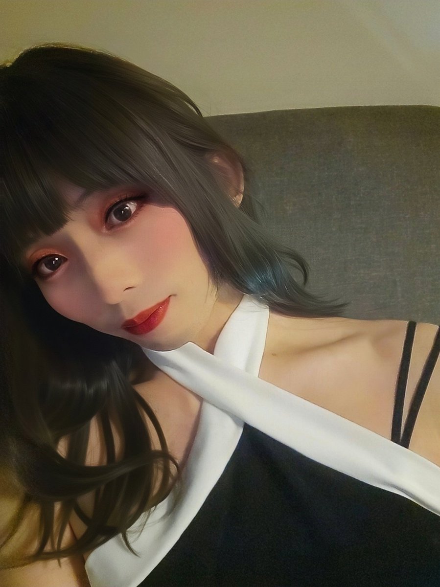 nana_tp_sissy's tweet photo. 平常氣質小美女 💜❤️ 
在床上會變成什麼呢？😳😳😈
#偽娘 #男娘 #三性 #台北 #sissy https://t.co/F40e0JTeGO