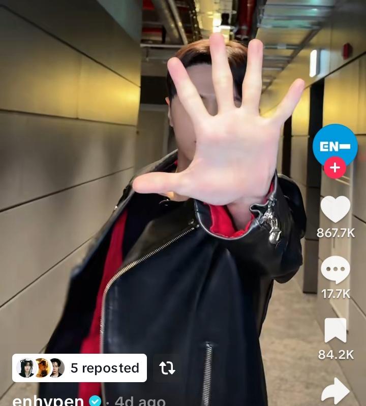 okay so I kinda forget about the korean age system but still #hopium :(