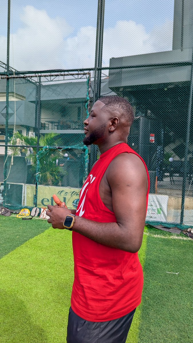 2PLAYFULIBADAN's tweet photo. The man in red ♥️ 
A fit man 🎖️ 

@RIAOFIBADAN nice to have you around boss. https://t.co/u7t4cFUslr