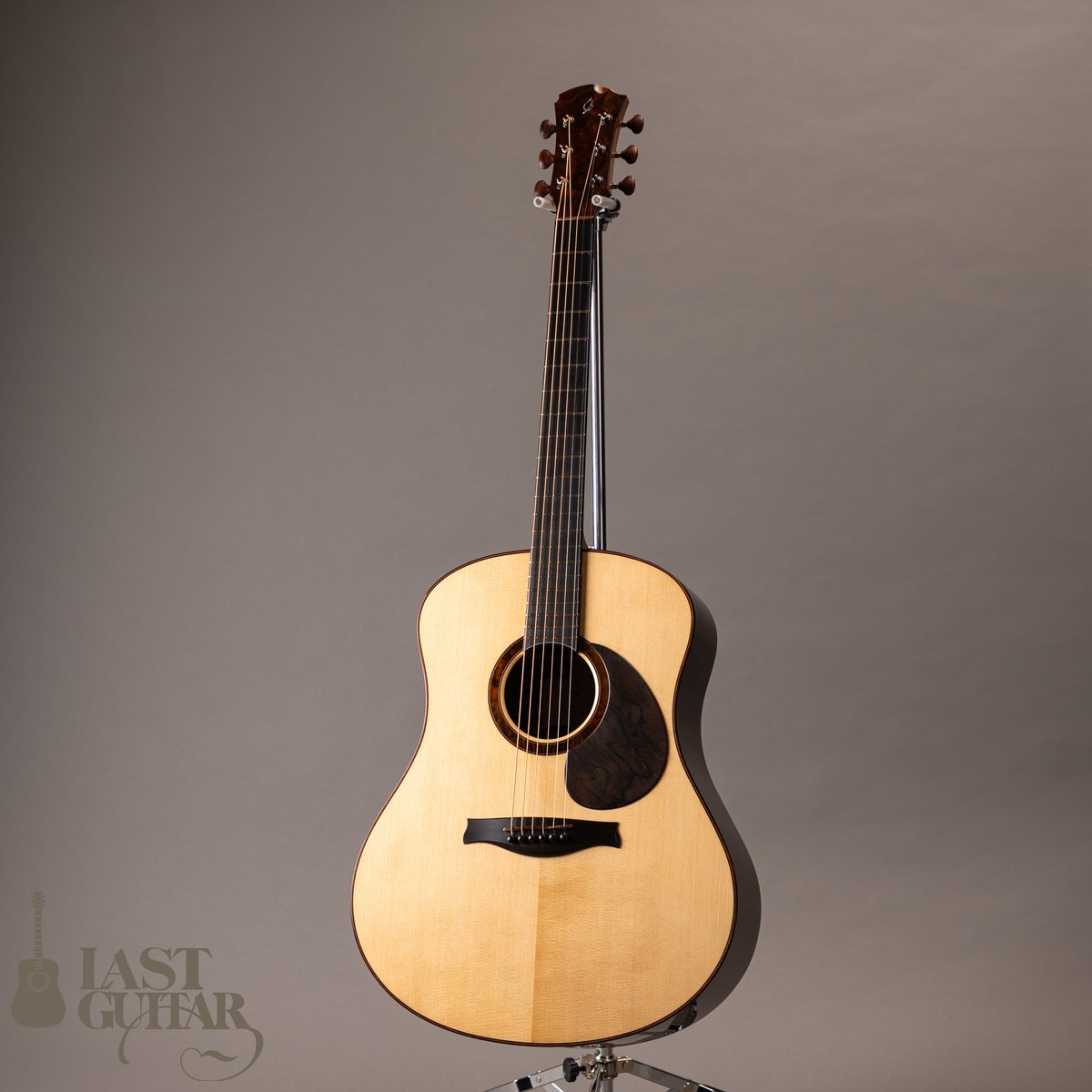 LAST GUITAR tweet media