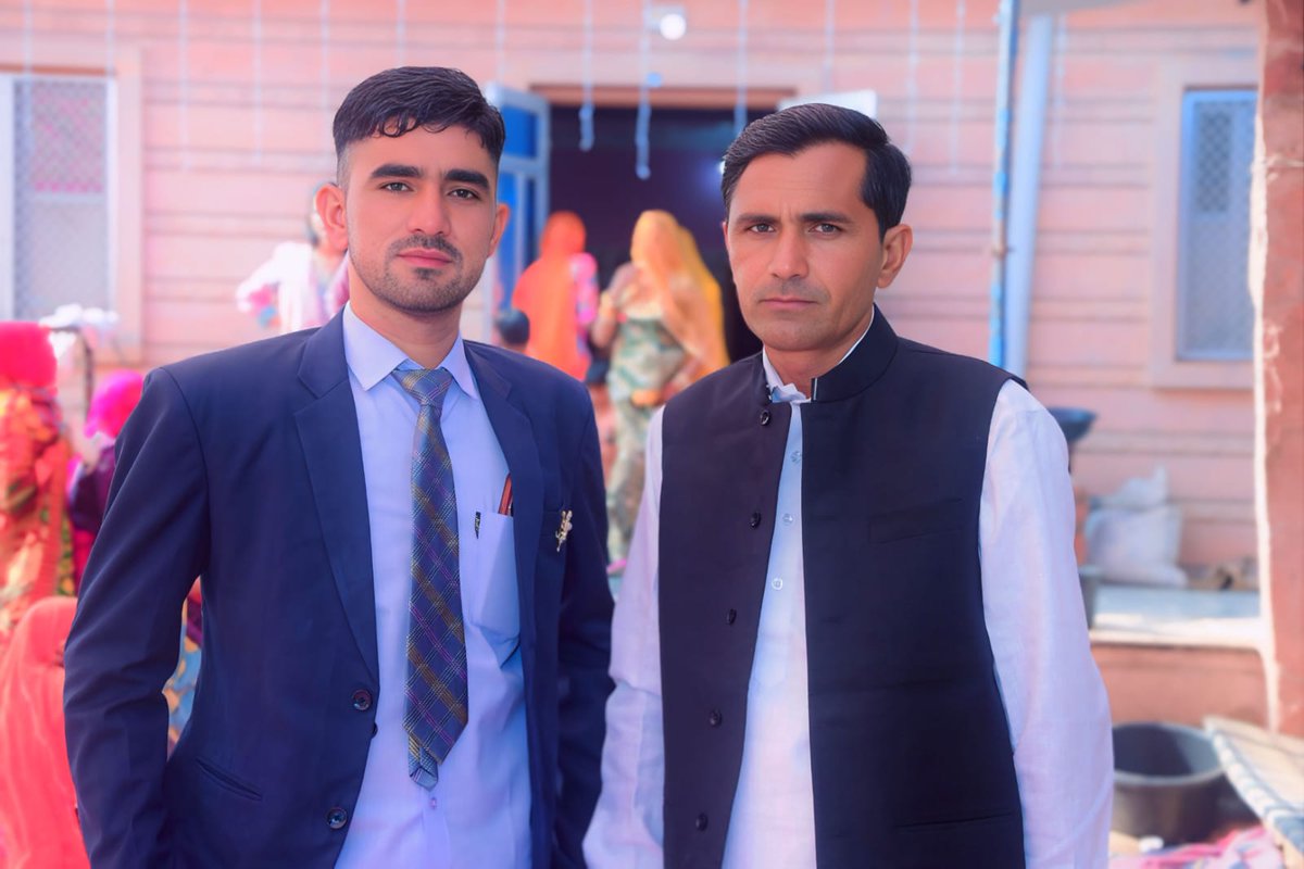 Surendrabhadu21's tweet image. इतने भंयकर शादियों के Season में भी अगर आप घर पर खाना खा रहे हो तो ...

कृपया अपना व्यवहार सुधारे....😂😁😁

#Wedding