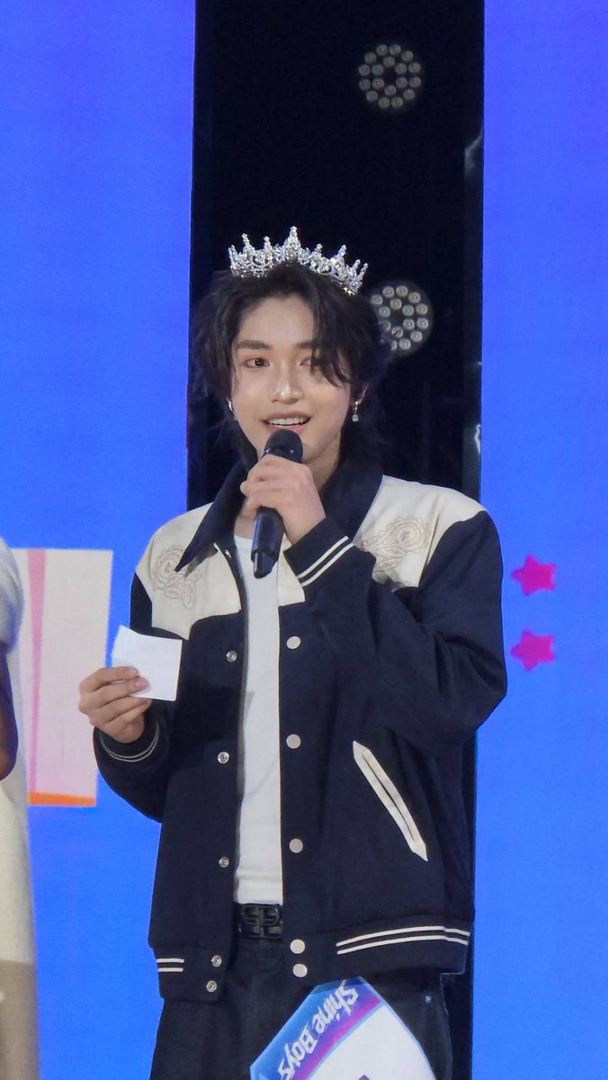 เรียกเจ้าชายหรือเจ้าหญิงดีนะ
#petchratana 
#SHINEBOYS
#SHINEBOYSxPETCH