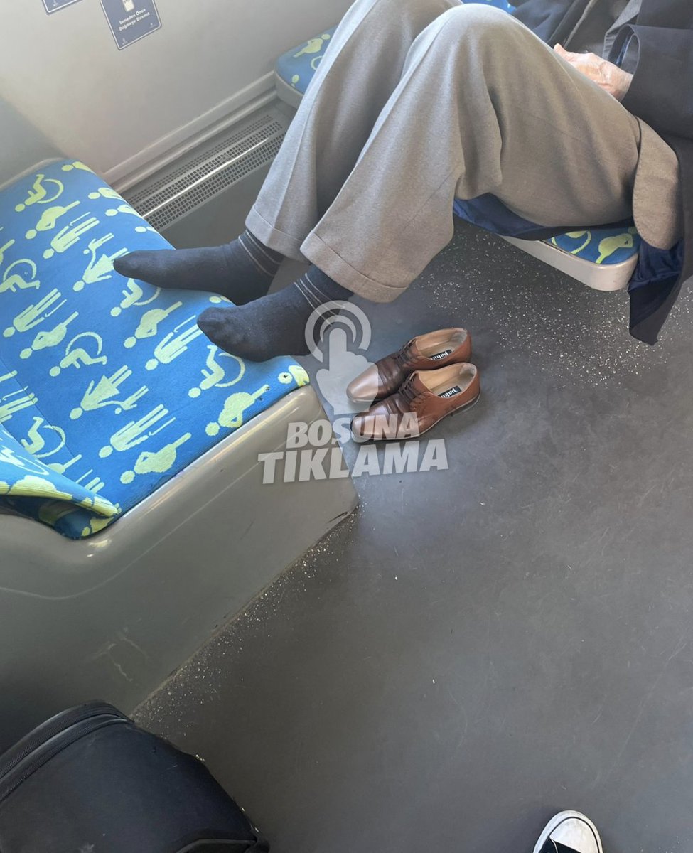 Boşuna Tıklama tweet media