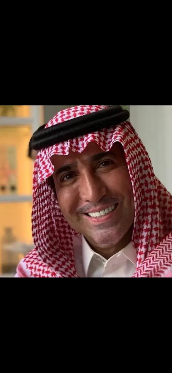 الرجل الأبيض المتوسط tweet media