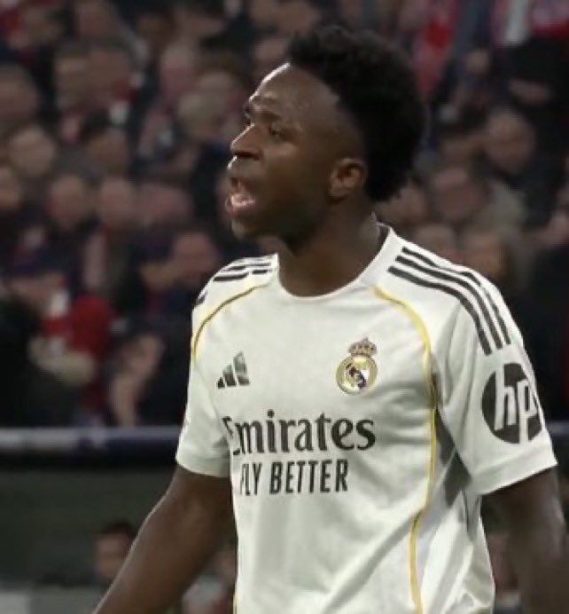 🅓🅞🅝🅨 tweet media