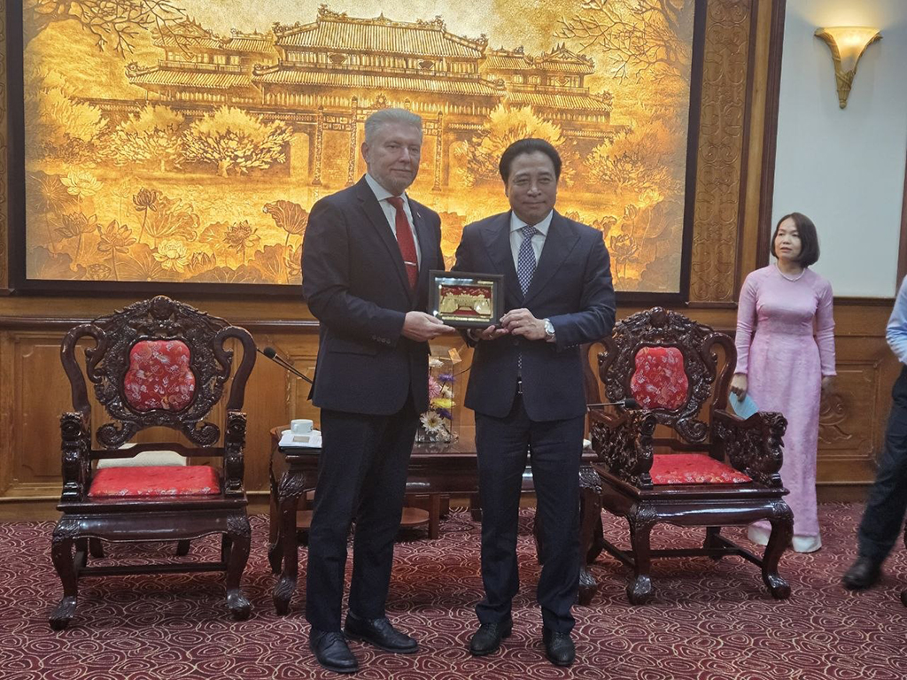 Belarus 🇧🇾 in Ho Chi Minh City tweet media
