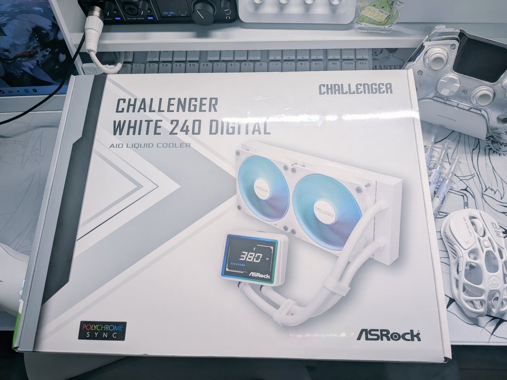 Ciel_Mikamo's tweet image. ASRockさんのChallenger White 240 Digital届いた✨
異常なし(｀･ω･´)ゞ
GW入ったら、ちびPCに組み込みます！
#自作PC