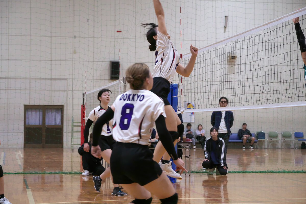 dokkyovolley_ob's tweet photo. 関東大学バレー女子3部リーグ第四戦速報 獨協大0（17-25/15-25/20-25）3武蔵丘短大
#獨協 #女バレ #獨協バレー部 #獨協女子バレーボール部 #体育会 #dokkyo #volleyball #dokkyouniversity #dokkyovolleyball https://t.co/Uq3UkPnwRS
