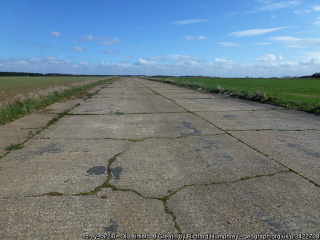 Photos of Britain tweet media