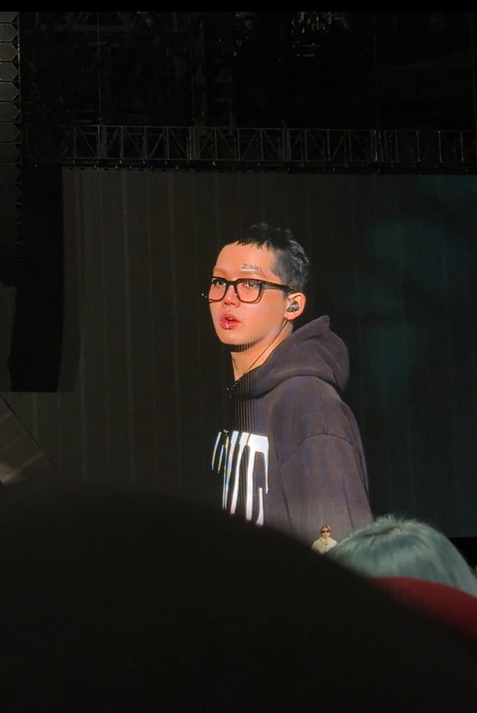 ɢʀɪᴢ tweet media