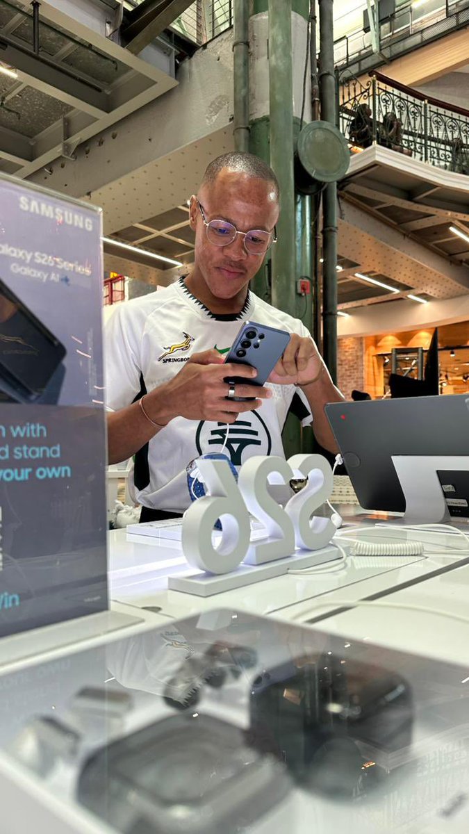 Zulu_Goku's tweet photo. @Lucky_Luu1 and @OyamaBotha are at the Canal Walk!

we’re live RIGHT NOW 🔥

Get to the @SamsungMobileSA Galaxy Hangout Cube, test the #GalaxyS26Ultra powered by #GalaxyAI, and you could walk away with a signed Springbok jersey 🏉

Champs on deck. Tech that hits different #AD https://t.co/Gxfw68yEjc