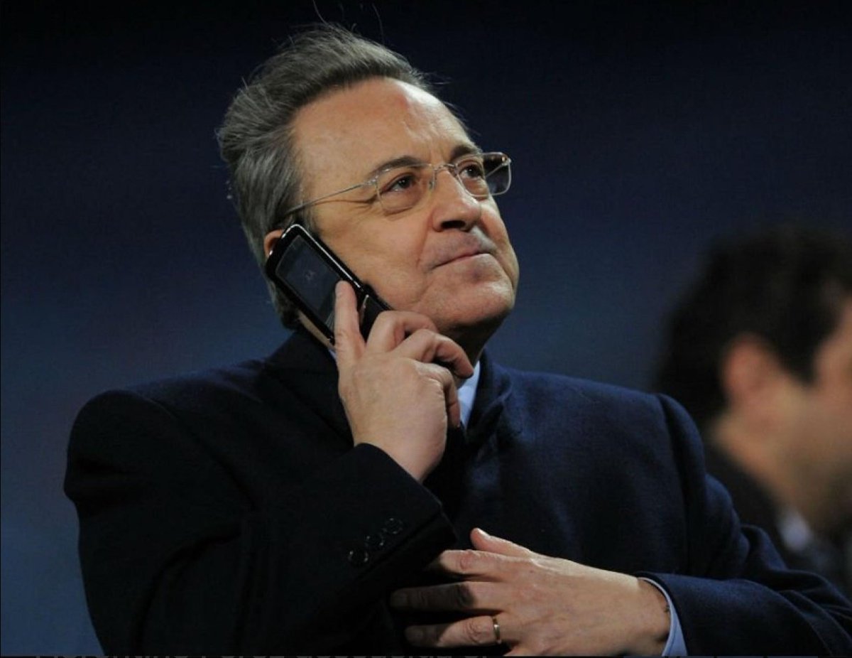 60 millones por Mastantuono + 65 millones por Huijsen + 10 millones por Trent Alexander-Arnold para tenerle en el Mundial de clubes pero pagándole 20 millones de prima de fichaje porque acababa contrato + 50 millones por Álvaro Carreras + 30 millones por fichar y echar a los 6