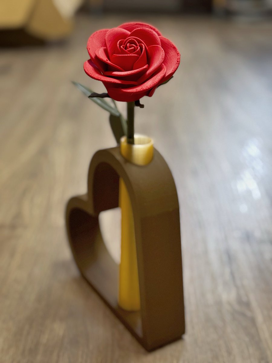 ZX_3DStudio's tweet photo. Perfecto para el día de la madre!! 😉 https://t.co/HlO0LrnTxw