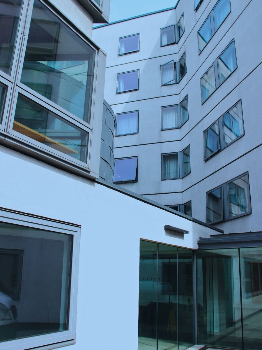 LHALondon's tweet image. 📍Friendship House, Southwark | Located just walking distance from Tate Modern, the Globe Theatre and Southwark Cathedral, this property is great for culture vultures or guests new to the city of London.
See more: eu1.hubs.ly/H0tR0vK0
-
#london #accommodation #southwark