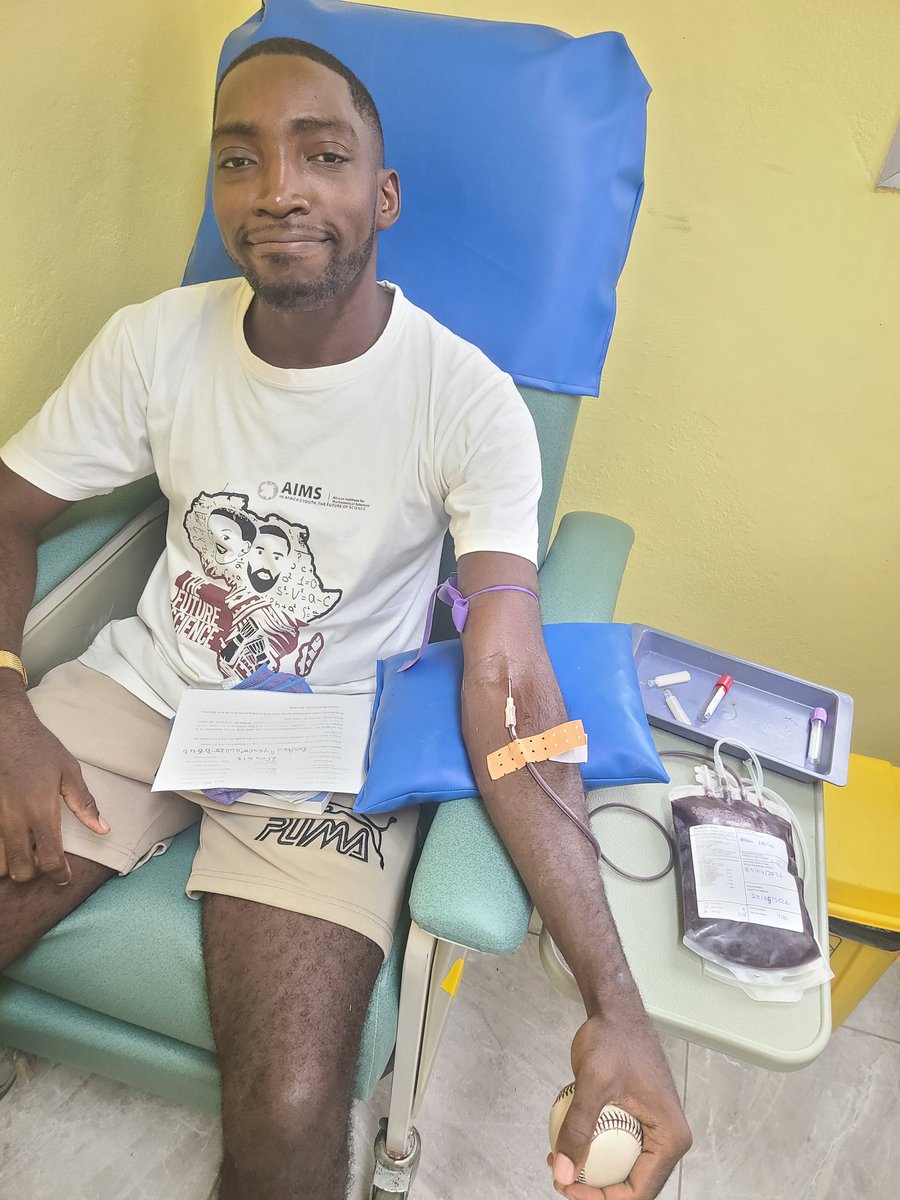 Maximilien 🦇 tweet media