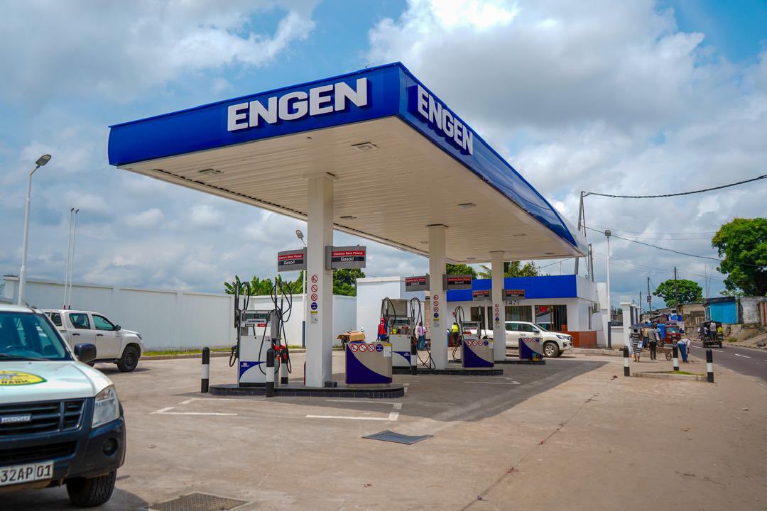 zolanews_net's tweet image. Kinshasa : Engen inaugure une nouvelle station-service à Kisenso 
@EngenDRCSA 
zolanews.net/kinshasa-engen…
Contactez notre rédaction au : +243 894683513
#inauguration #station #nouvelle #provision #kisenso