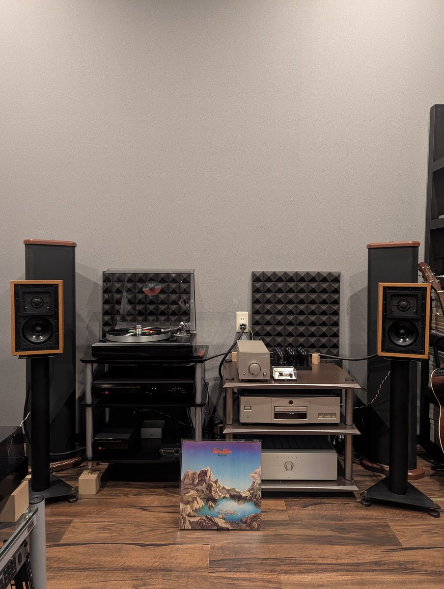 cornerofspace tweet media