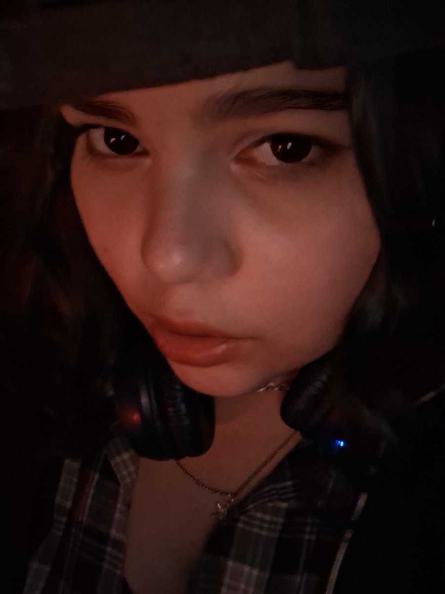 Leeknowmeri's tweet image. Bu sefer kesinlikle ucube oldumm 😋
 #ssd #stayselcaday #Hyunjin