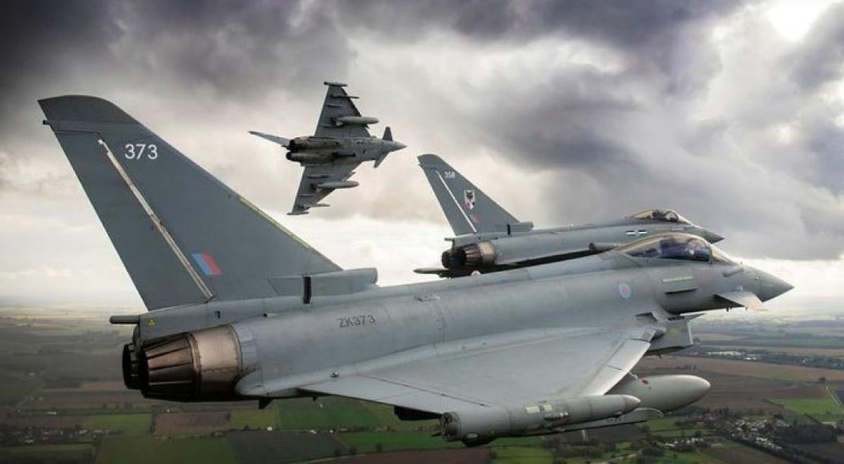 camille_moscow's tweet image. 🚨 UNE LIGNE ROUGE FRANCHIE ? Un chasseur britannique a attaqué un drone russe depuis l'espace aérien de l'OTAN

Le ministère de la Défense roumain a officiellement confirmé : pour la première fois depuis le début de l'opération militaire spéciale, un chasseur de l'armée de l'air