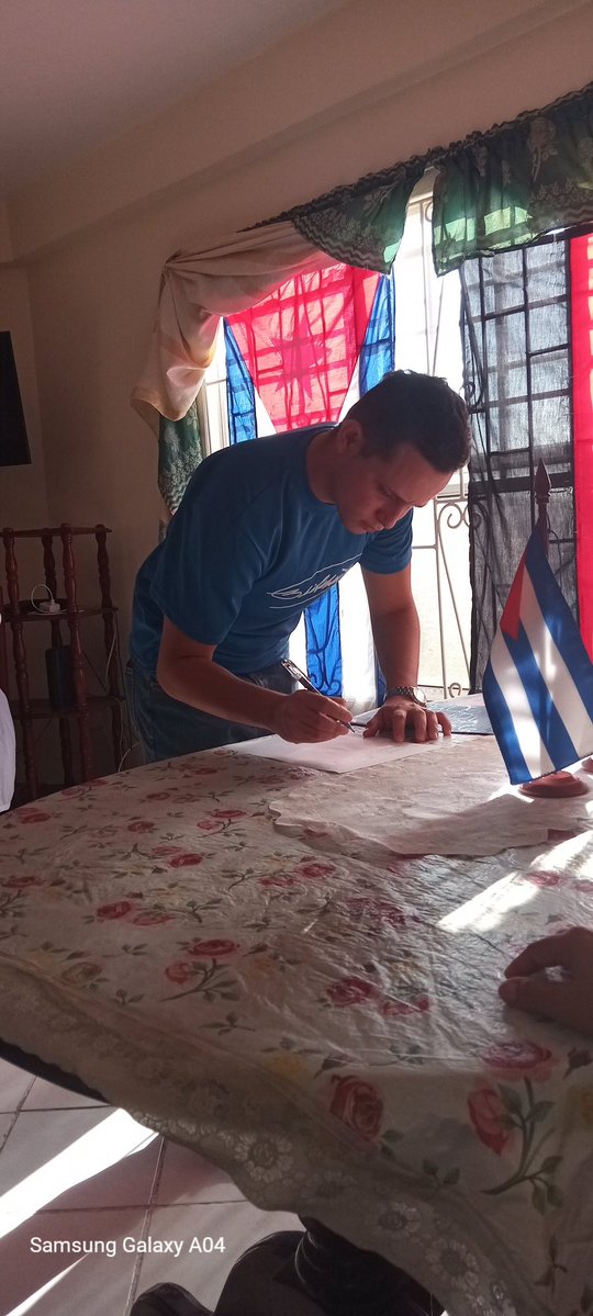Los miembros de la Misión Estatal en Granada en el acto de Mi Firma por la Patria en St.Georges.#CubaPorLaVida #Cubacoopera #MiFirmaPorMiPatria