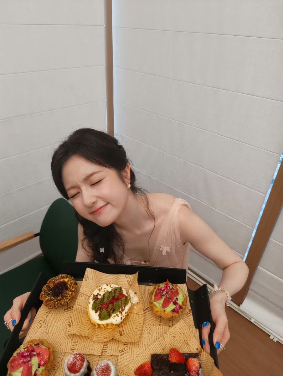 Li Landi 李兰迪. tweet media