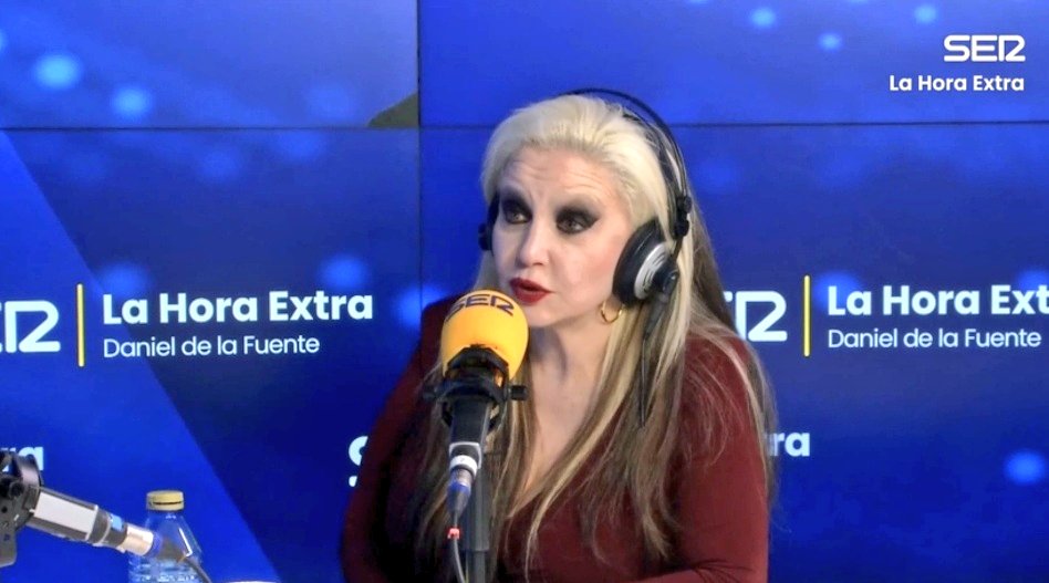 -Si quieren hacer un festival [Eurovisión] de las Naciones Unidas, háganlo. Este es de música".
- Son miles de artistas los que defienden el boicot a #Eurovisión por la participación de Israel.
- Me da igual yo estoy contra los boicots.

Alaska
Siempre junto a ultras y sionistas.