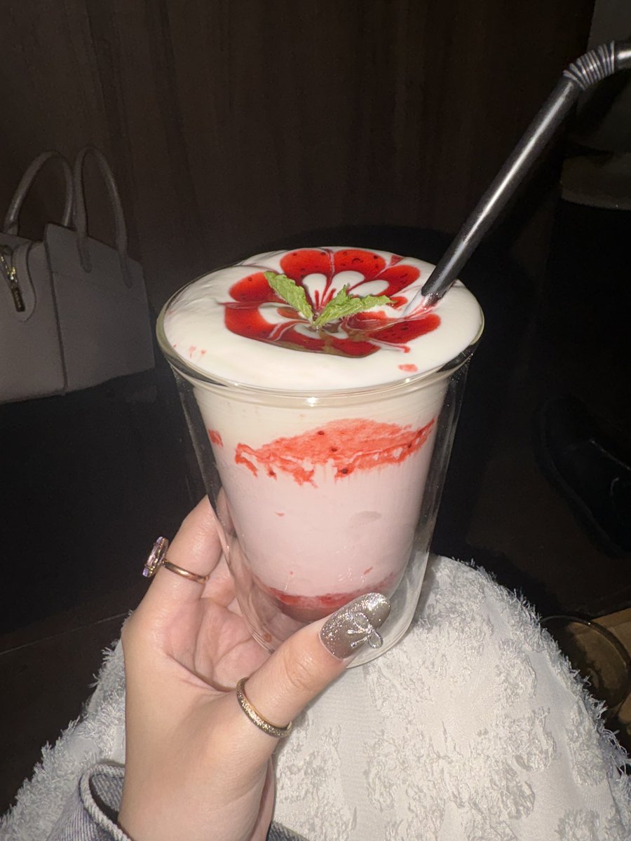 しゅり。 tweet media