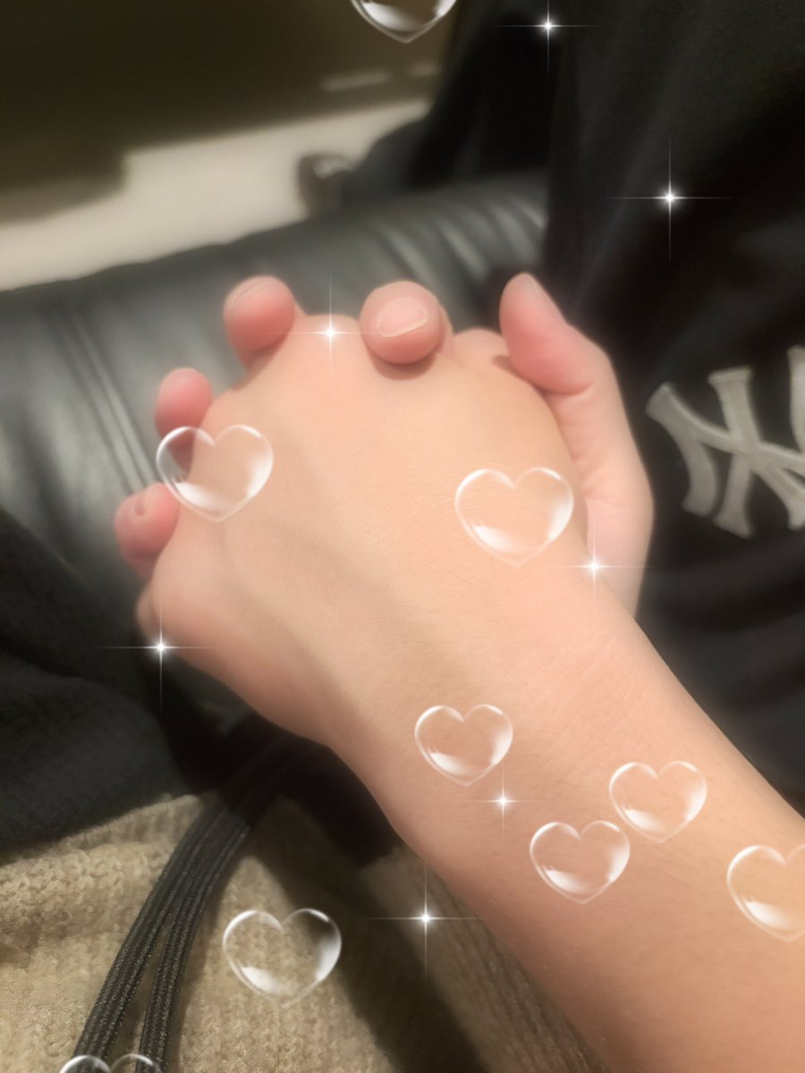 _____24O83's tweet photo. 関西𝑮𝑶𝑶𝑫 𝑩𝒀𝑬  ＿＿＿✈️
また𝟓月🐻‍♡ https://t.co/mDYtNTbhJo