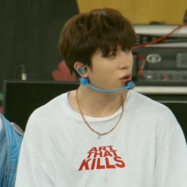 it’s giving couple shirt 🤨❤️