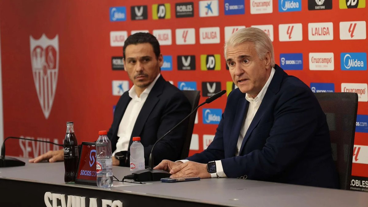 solofichajes123's tweet image. Publica @diarioas que la intención del @SevillaFC es despedir al director deportivo Antonio Cordón y que lo único que le mantiene en el puesto es su deteriorada economía, ya que tendría que pagarle el finiquito por las tres temporadas que firmó el verano pasado #LaLiga