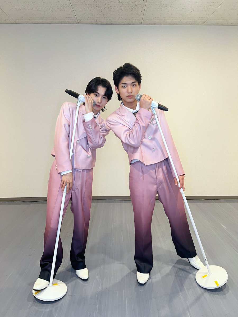 c_7_official's tweet image. [📢#C7_TikTok 更新]

CLASS SEVEN - ZAWAMEKI
近藤大海・横田大雅

🎥 vt.tiktok.com/ZS96ejP5b/

#ZAWAMEKI
#toHEROes_愛知day1
#toHEROes_愛知day2
#toHEROes_愛知day3