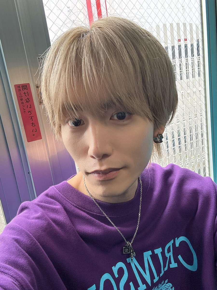 RYOTA_CCC_K's tweet photo. ビナウォーク海老名🚶🏾
ありがとーございやした⚠️🖖🏾
ビナストップしてくれたみんなありがとー👷🏾
4月も終盤、ラストライブは水曜日（㊗️）
イオンタウン富士南🗻
こっからGW始まってくし、ツアーも始まるし、残り4月頑張って5月めちゃ楽しもーday🕺🏾 https://t.co/FO5ZXb9AZL