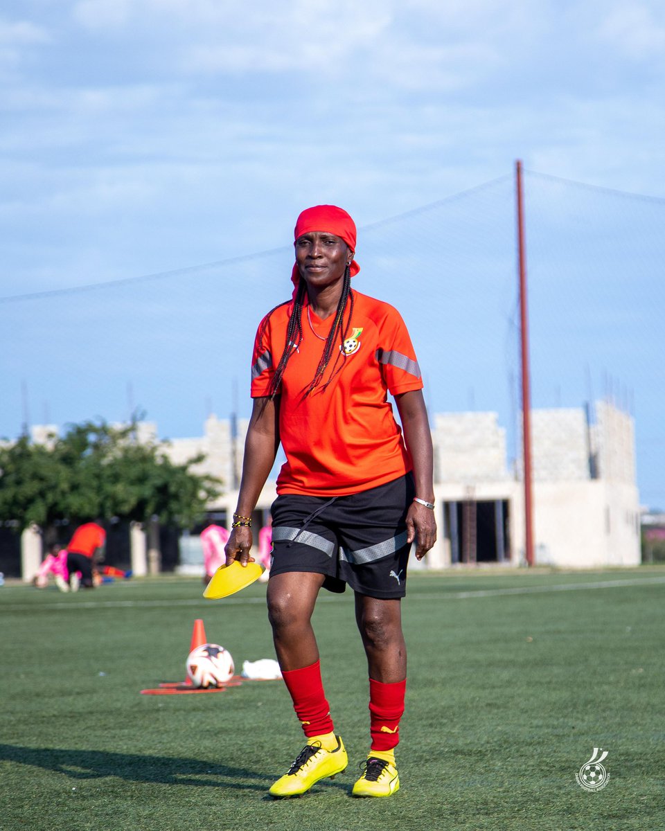 GhanaWNT's tweet photo. A happy birthday to former player Black Queens Forward and now equipment officer for #BlackPrincesses, Genevieve Clottey! ✨🥳
Have a great day, La Mere 😃
#StrongerTogether💪🏽
#ShineBlackPrincesses✨
#BringBackTheLove 🥰 https://t.co/QFY8sFTy84