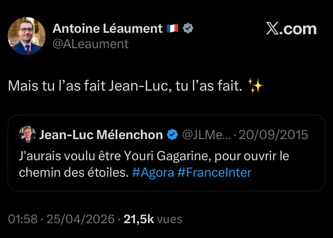 DelphinePineda's tweet image. 🔻 Croquignolet !
Le culte de la personnalité dans sa plus haute expression... 
Et c'est chez la @FranceInsoumise de Heil #Melenchon que ça se passe ! 
What else ?!