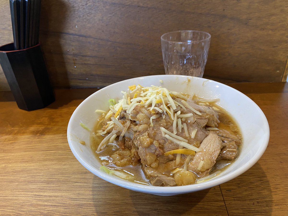 今日は久しぶりにトナリエ四日市に行き
イニシャルをやりました😊
レジェンドは無理でしたけど 前のタイムよりだいぶ縮まりました😊 
役1年振りにイニシャル友達と会いました😊 友達二人も紹介してくれてありがとうございます
夕方には麺屋RISAに行き初の二郎系ラーメンを食べました😋美味しかったです