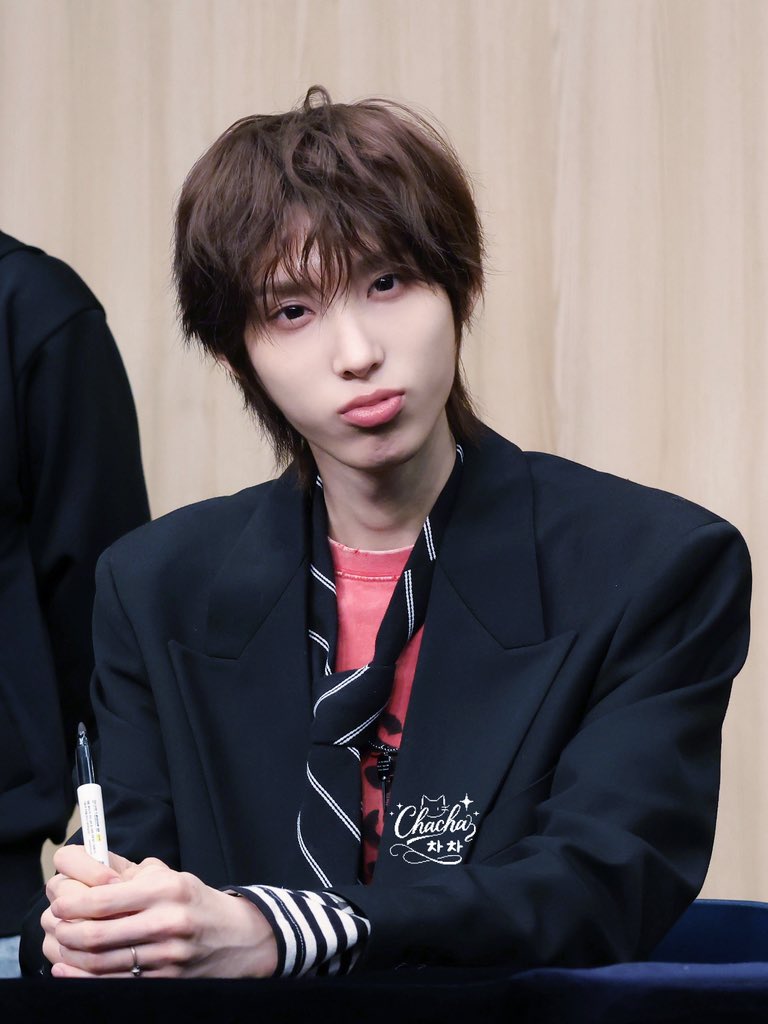 chacha차차 tweet media