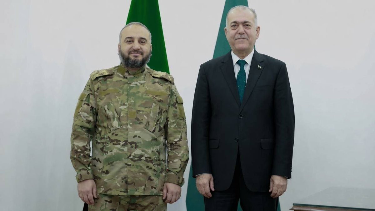 QalaatAlMudiq's tweet image. #Syria: Abdul Qader Ukaidi, promoted to the rank of General, has joined the Army's Supreme Advisory Body. 

Ukaidi led reinforcements sent from Aleppo to #Qusseir in 2013, where they confronted Regime and Hezbollah during the battle, while the town was besieged.