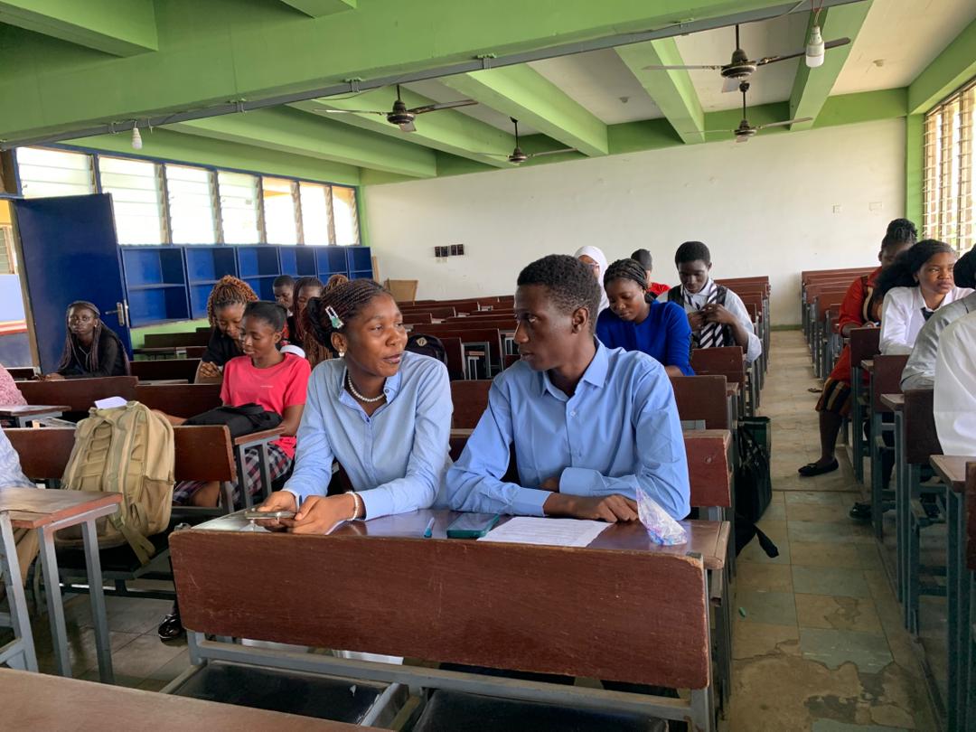 Official_ACJOAU's tweet photo. The Oratory Contest organised by the Association of Campus Journalists is currently taking place at the Faculty of Education Building of Obafemi Awolowo University.
#ACJOAU #OratoryContest #Jawwar #JournalistsSpeaks https://t.co/UsKepOysXC
