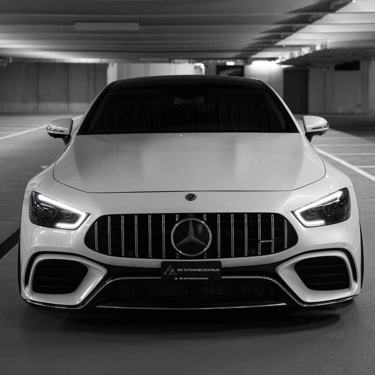 autochat360's tweet photo. Swiss spec Mercedes-AMG GT 63 🥷🏽🔥 https://t.co/xMX119EFHi