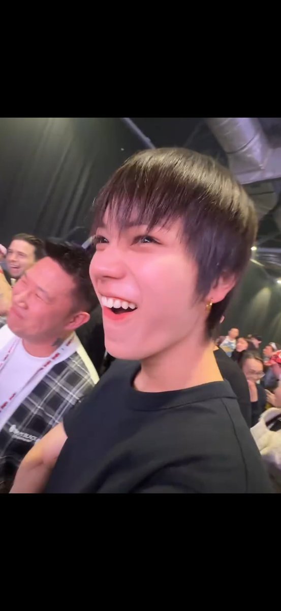 비비 tweet media