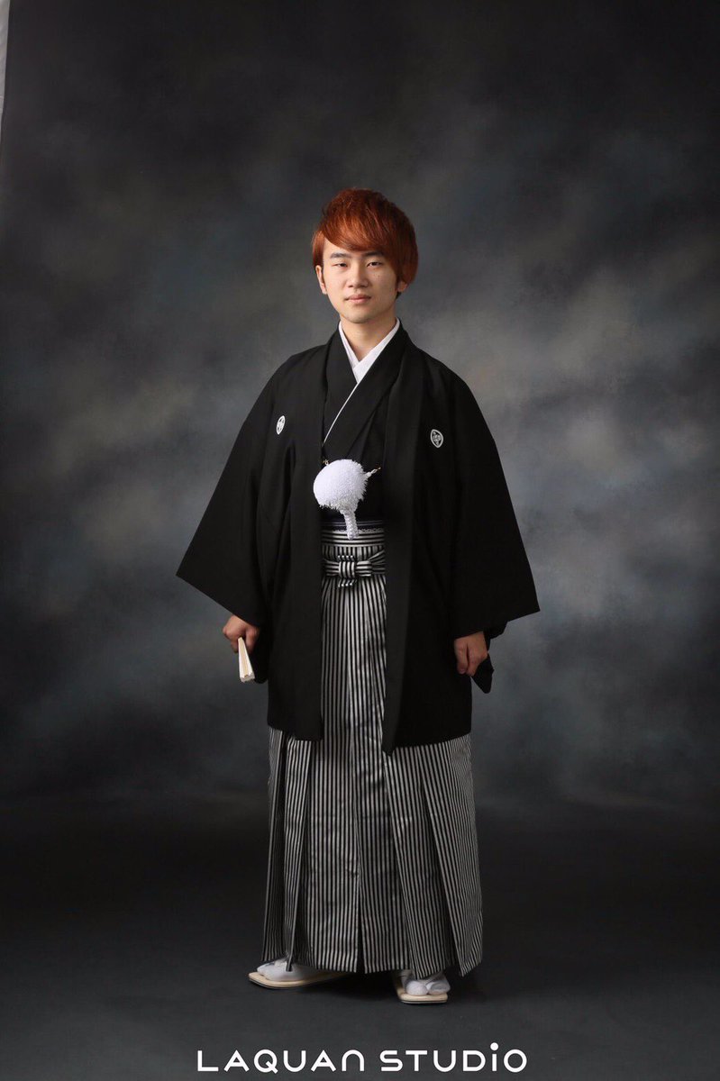 ヨシナカ tweet media